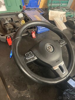 Predám multifunkčný volant do VW Golf 6 - 5