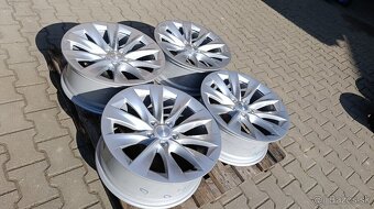Originálne alu disky Tesla Model S 5x120 R19 - 5