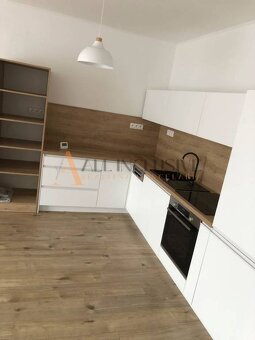 ALL INCLUSIVE l NA PREDAJ 4 IZBOVÝ RODINNÝ DVOJDOM, DUNAJSKÁ - 5