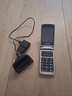 Tlačítkovy mobil - 5