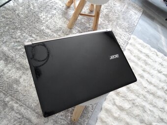 17.3" ACER V17/ Core I7/8GB RAM/256SSD a 1000HDD/4GB NVidia - 5