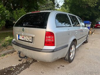Škoda Octavia Combi 1.6 - 5