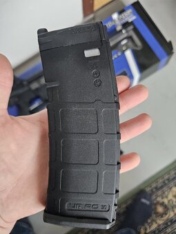 Colt M4 RIS GBBR (plynová) – Cybergun - 5