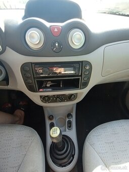 Citroen C3 rok výroby 02/2004 - 5