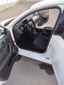 Predám auto škoda.rapid.1.2.Tsi.benzín - 5