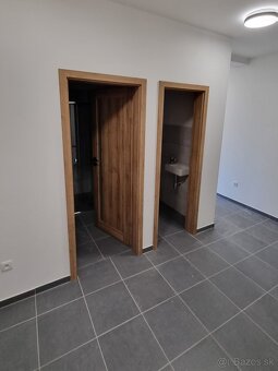 Priestranný 2-izbový byt na prenájom – BD Popper, centrum By - 5