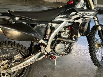 YAMAHA YZ250F - 5