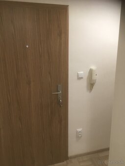 🏠 65M2 BYT HANDLOVÁ TOP LOKALITA - 5