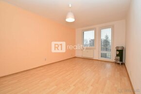 Veľký 3 izbový byt 83 m2, výťah, balkón, Teplická ul., Piešť - 5