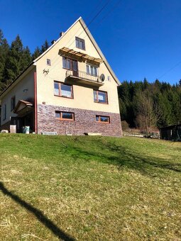 Dom v prírode s veľkým pozemkom 5590m² – vhodný na rekreáci - 5