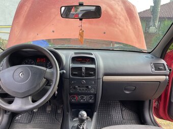 Renault Clio 2 - 5