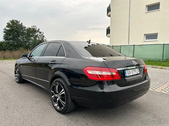 Mercedes E W212 220D - 5