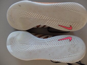 Halovky Nike 40,5 - 5