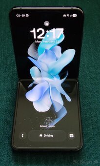 Samsung Galaxy Z Flip4 256GB - 5