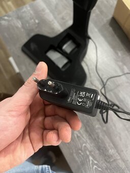 Pokazený tyčový vysávač 2v1 Sencor - 5