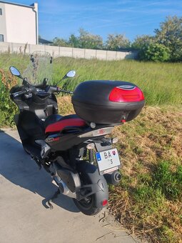 Aprilia SR max 300 - 5