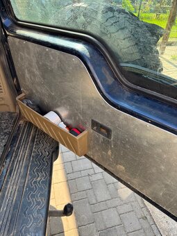 Land Rover Discovery - 5