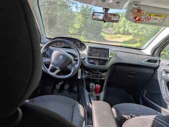 Peugeot 208 1.2 VTI - 5