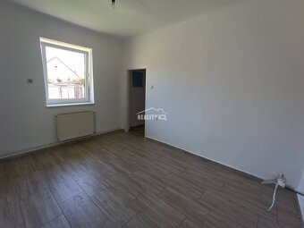 Na predaj rodinný dom, Žilina - Považský Chlmec REZERVOVANÉ - 5