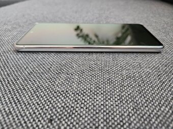 Samsung S20 FE - 5