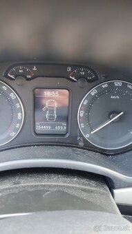 Škoda Octavia benzin+log - 5
