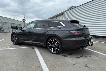 Volkswagen Arteon R 235kW DSG SB 2021
- 5