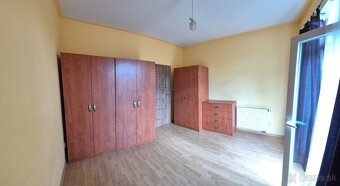 NA PREDAJ 2i byt v lukratívnej časti obce NEMŠOVÁ - 5