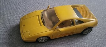 Predam modely Ferrari 1:18 Bburago - 5