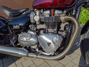 Triumph Bonneville Bobber - 5