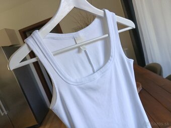 H&M biele vrúbkované mini šaty S-M - 5