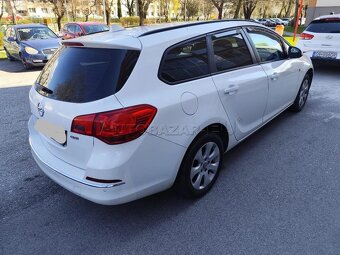 --REZERVOVANÉ-- Opel Astra 1.7CDTi Sports Tourer - 5