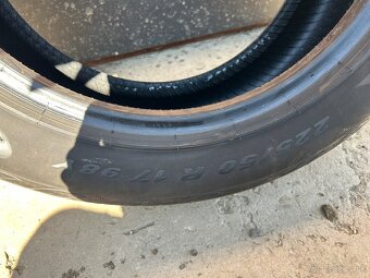 225/50 R17 - 5