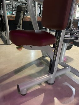 Technogym - element vertical benchpress - 5