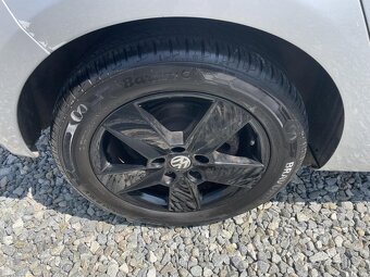 Volkswagen Golf 2.0TDi 130PS LIFE SERVIS STK - 5