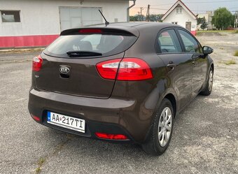 KIA RIO 1.2 benzín 62kW 2015 91 000 KM - 5