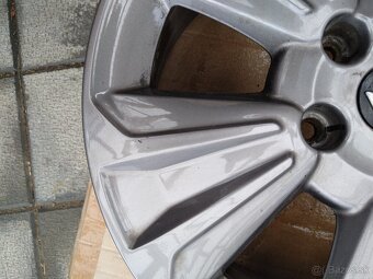 Disky R17 5x114.3 Suzuki 6.5Jx17 ET 50 CB 60.1 - 5