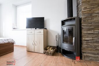 BEŠEŇOVÁ / Predaj apartmánového domu / 2 samostatné jednotky - 5