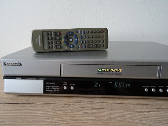 Špičkový videorekordér PANASONIC NV-HV60, 6 hlav,Hifi Stereo - 5