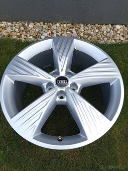 Alu disky R19 5x112 Et45 8J Audi Seat Vw Škoda - 5