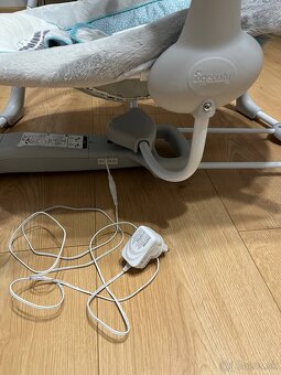 Predám detské hojdacie lehátko - 5