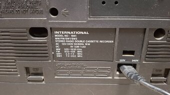 Retro rádiomagnetofón International 1941 - 5