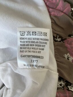 ŠATY S KVETINOVÝM VZOROM - 5