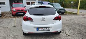 Opel Astra 1.7 CDTI Sport rok 2012 - 5