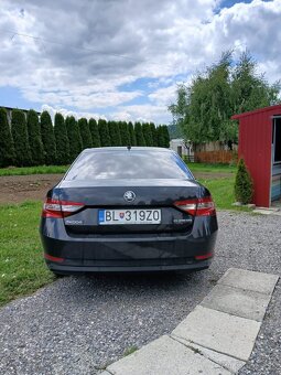 Predám Škoda SuperB - 5