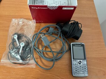 Sony Ericsson K610i - 5