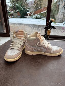 Dámske tenisky Nike Jordan 1 - 5