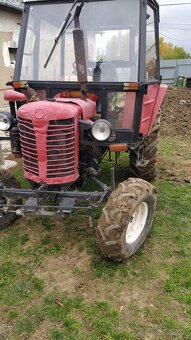 Traktor Zetor - 5