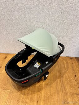 Maxi-Cosi Coral 360 + FamilyFix 360 - 5