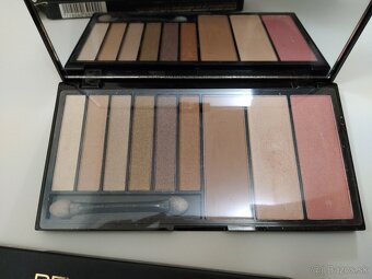 Paletka očných tieňov REVOLUTION (osobný odber) - 5