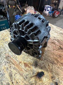 Alternátor 03L903023L - 5